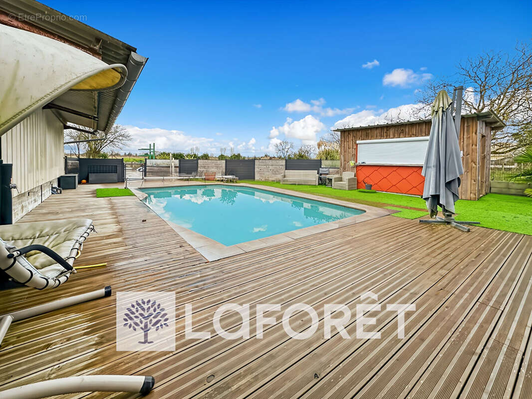 Maison à PREGUILLAC