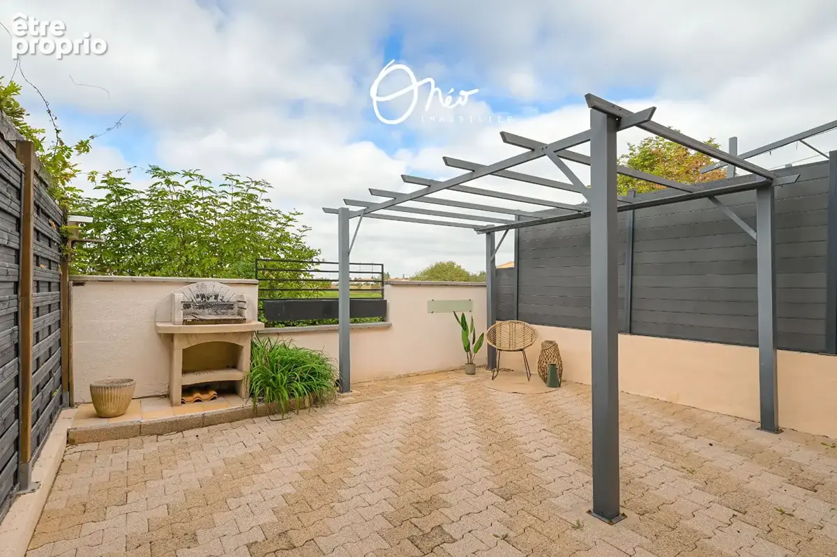Mions - Maison 4 pièces de 86 m2 avec garage - photo 4