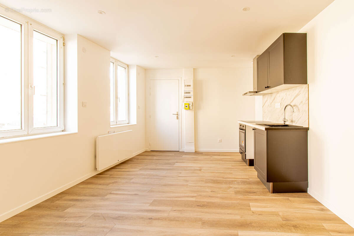 Appartement à CHARLEVILLE-MEZIERES