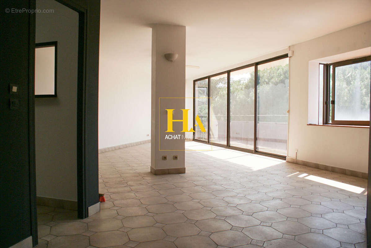 Appartement à MONTELIMAR