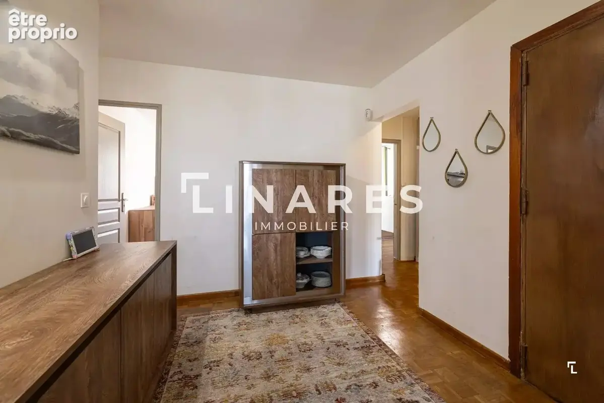Appartement à MARSEILLE-3E