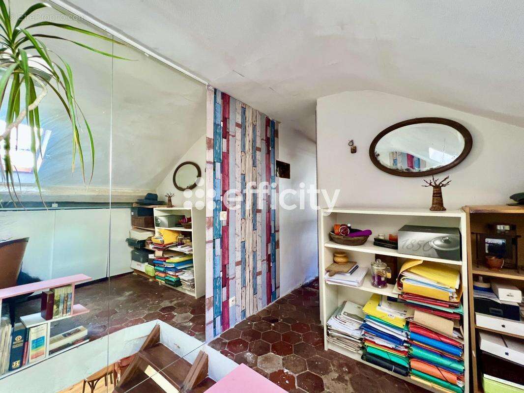 Appartement à PARIS-10E