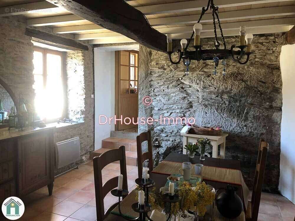 Maison à CUXAC-CABARDES