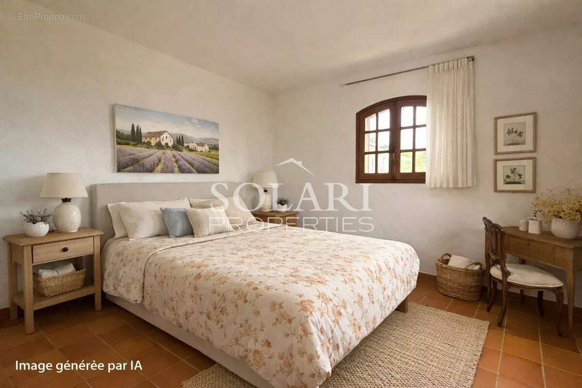 Maison à MANDELIEU-LA-NAPOULE