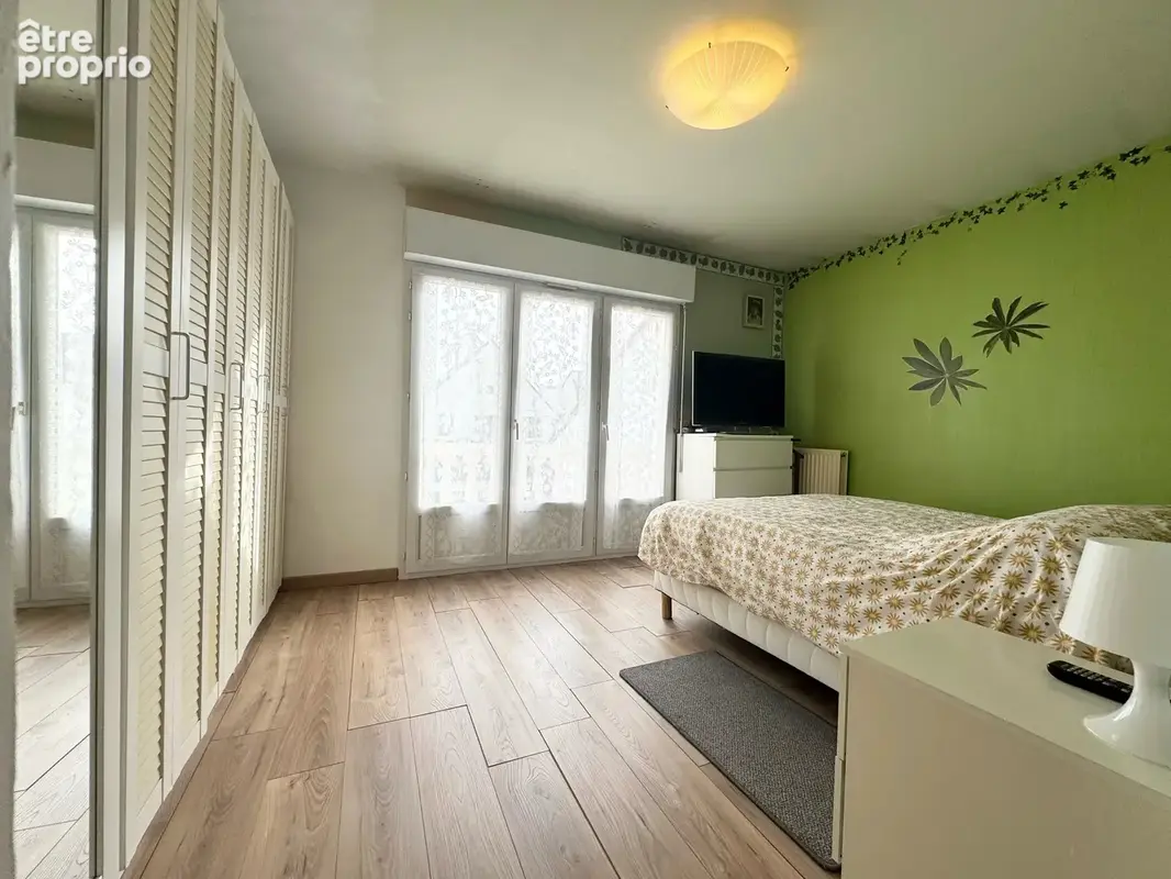 BOBIGNY : Maison familialle 6 pièces 140m² - photo 6