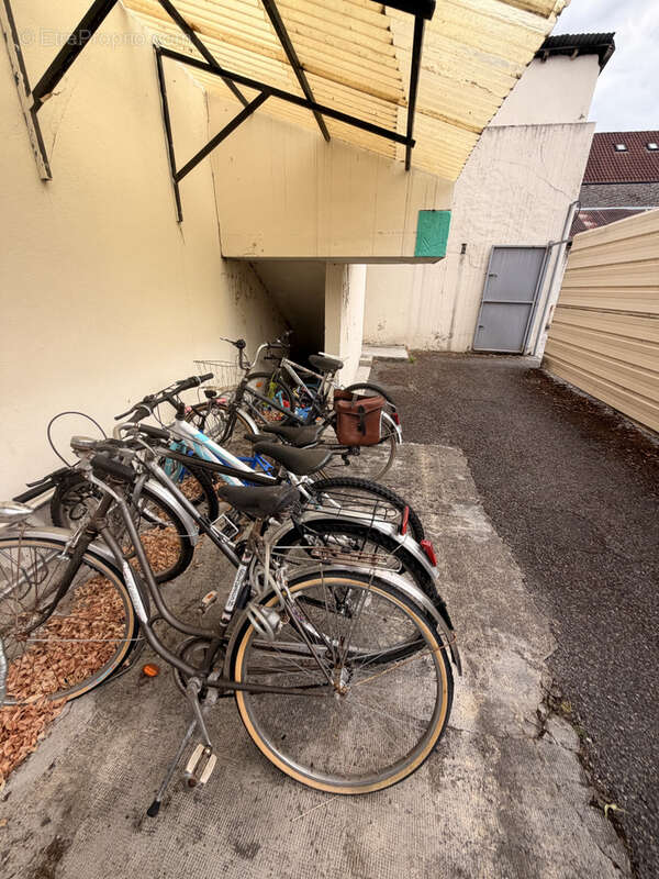 Vente plusieurs lots dans un immeuble - photo 62