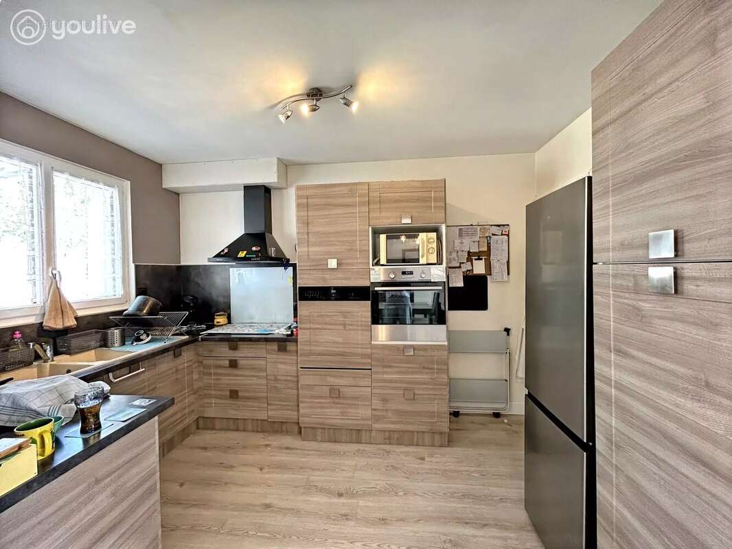 Maison lumineuse avec terrain paysager - photo 4