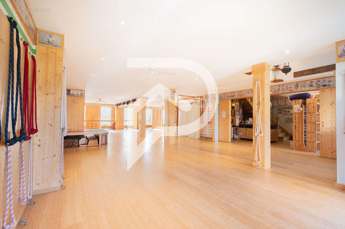 Appartement à MARSEILLE-4E