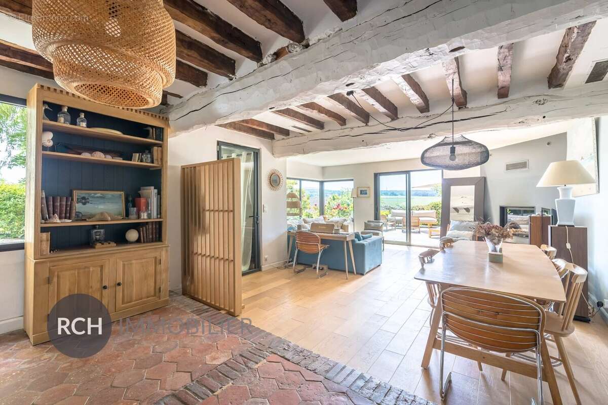 Exclusivité - Jouars-Pontchartrain - Charmante maison ancienne avec belle vue dégagée - photo 4