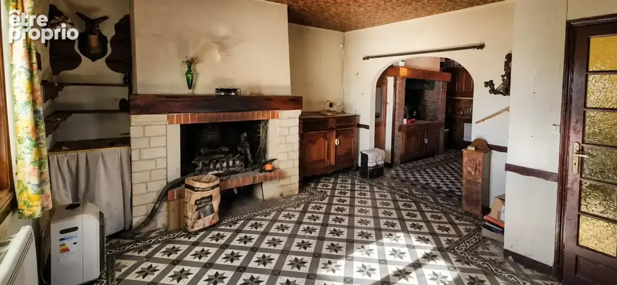 Maison de 5 pièces de 93 m² à Livarot-Pays-d'Auge à renover - photo 3