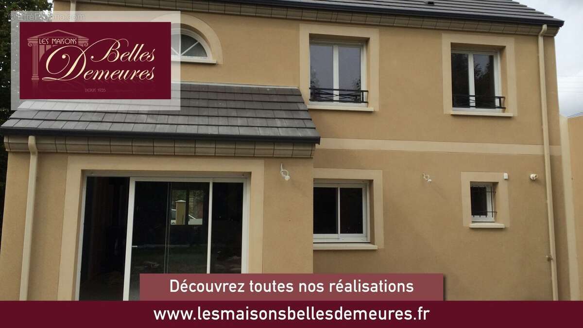 Terrain à VAUX-SUR-SEINE