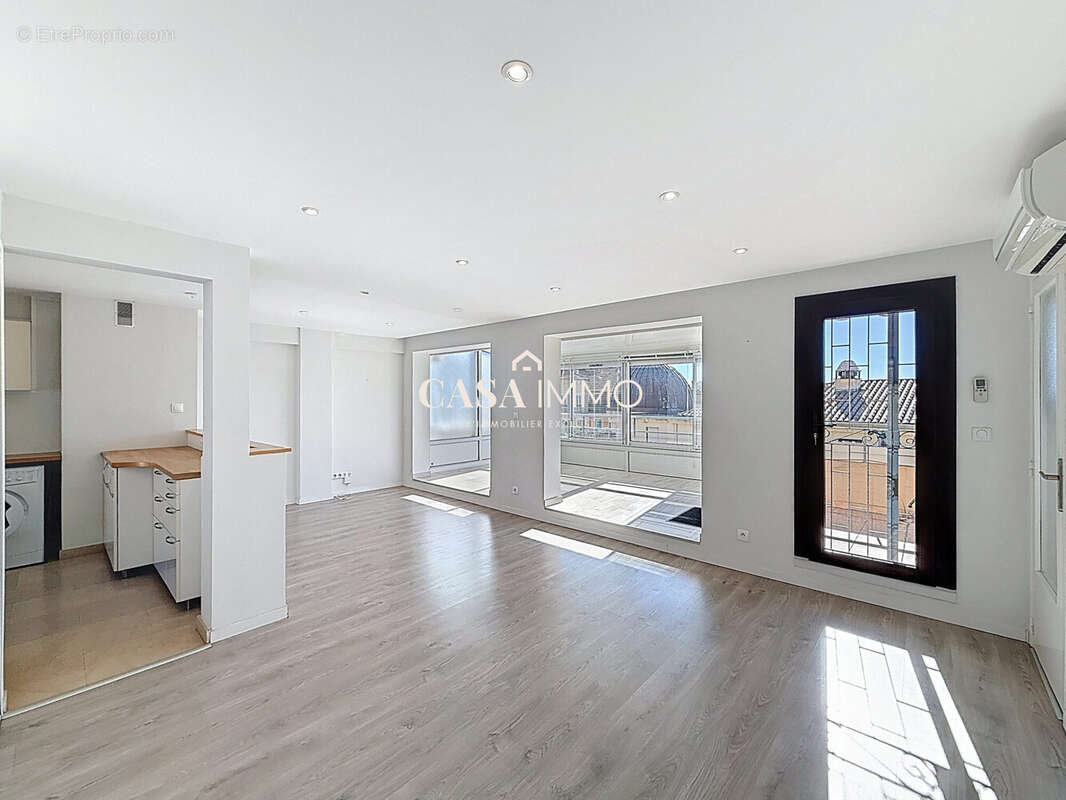 Appartement à HYERES