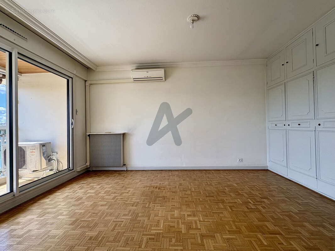 Appartement à CALUIRE-ET-CUIRE