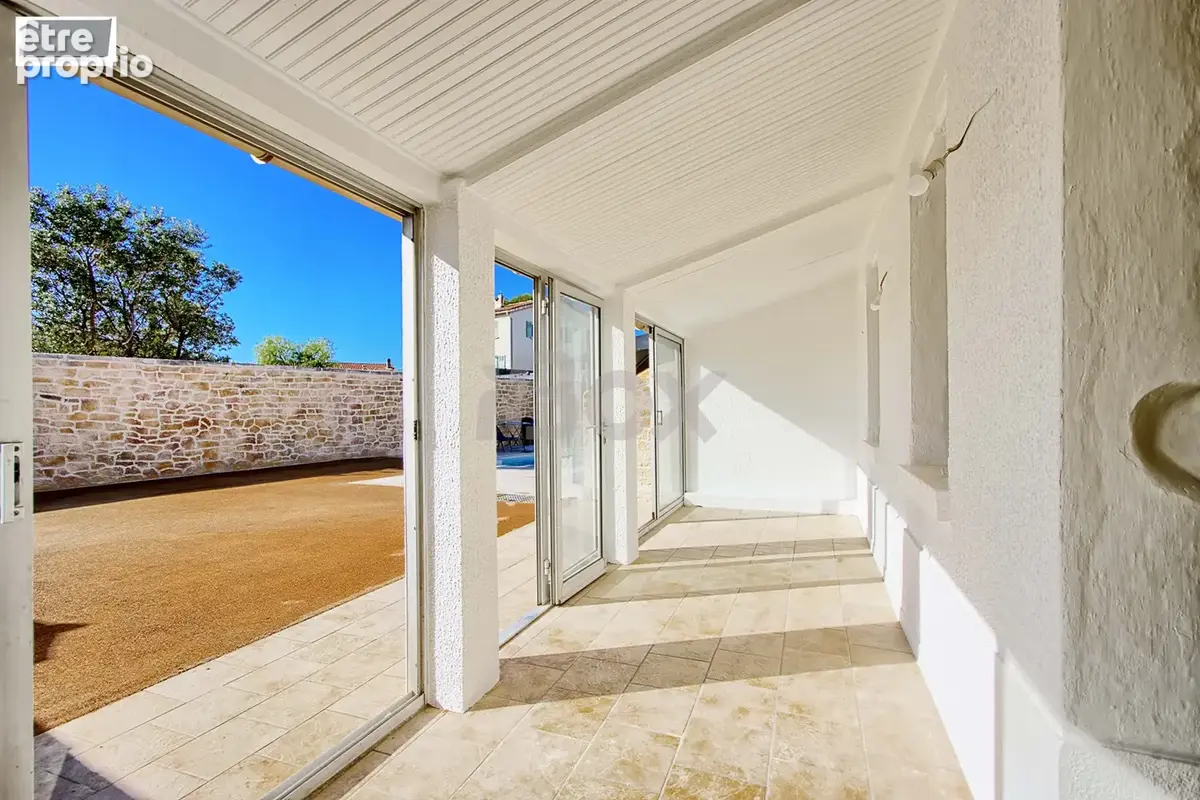 La garde - maison de 120 m2 entierement renovee - piscine - photo 2