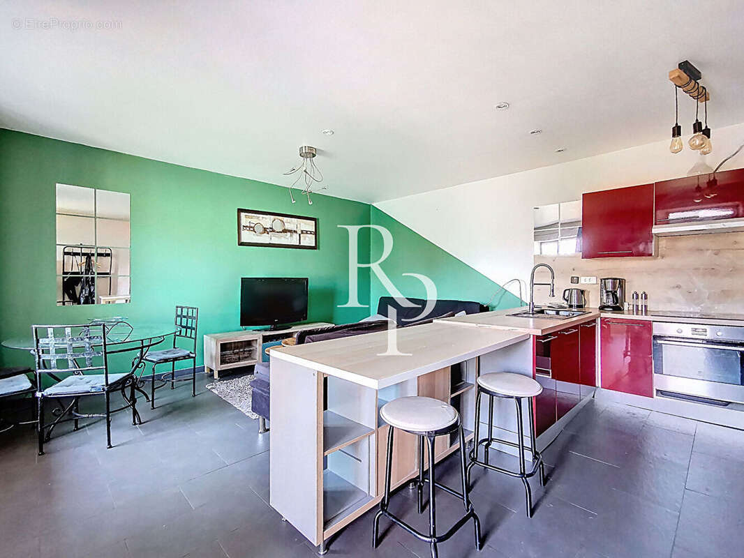 Appartement à OULLINS