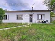 Maison à SAINT-MAGNE-DE-CASTILLON