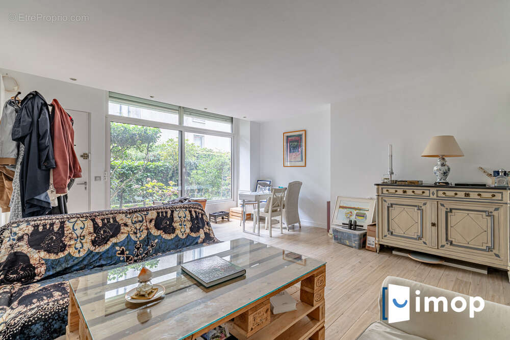 Appartement à SURESNES