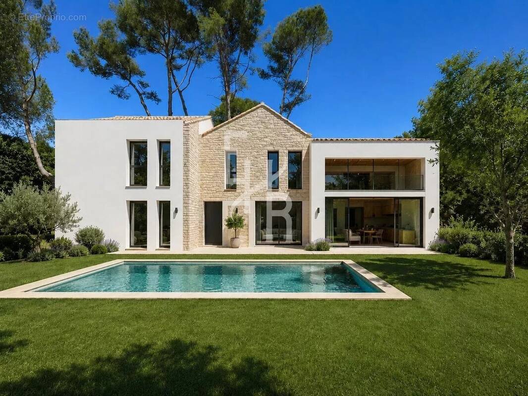 Maison à MOUGINS