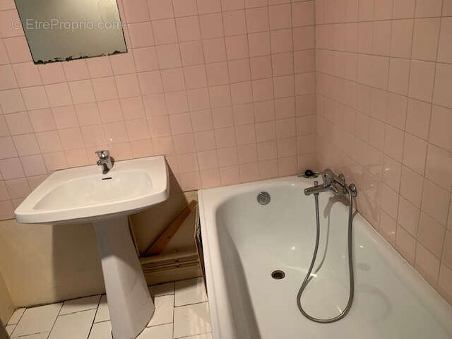 Maison à SAINT-THOMAS-DE-CONAC