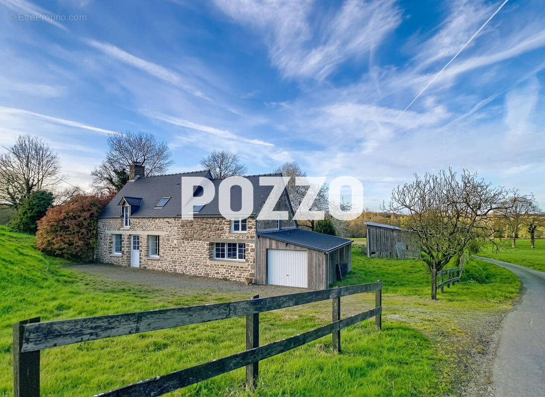 Maison à ROZ-SUR-COUESNON