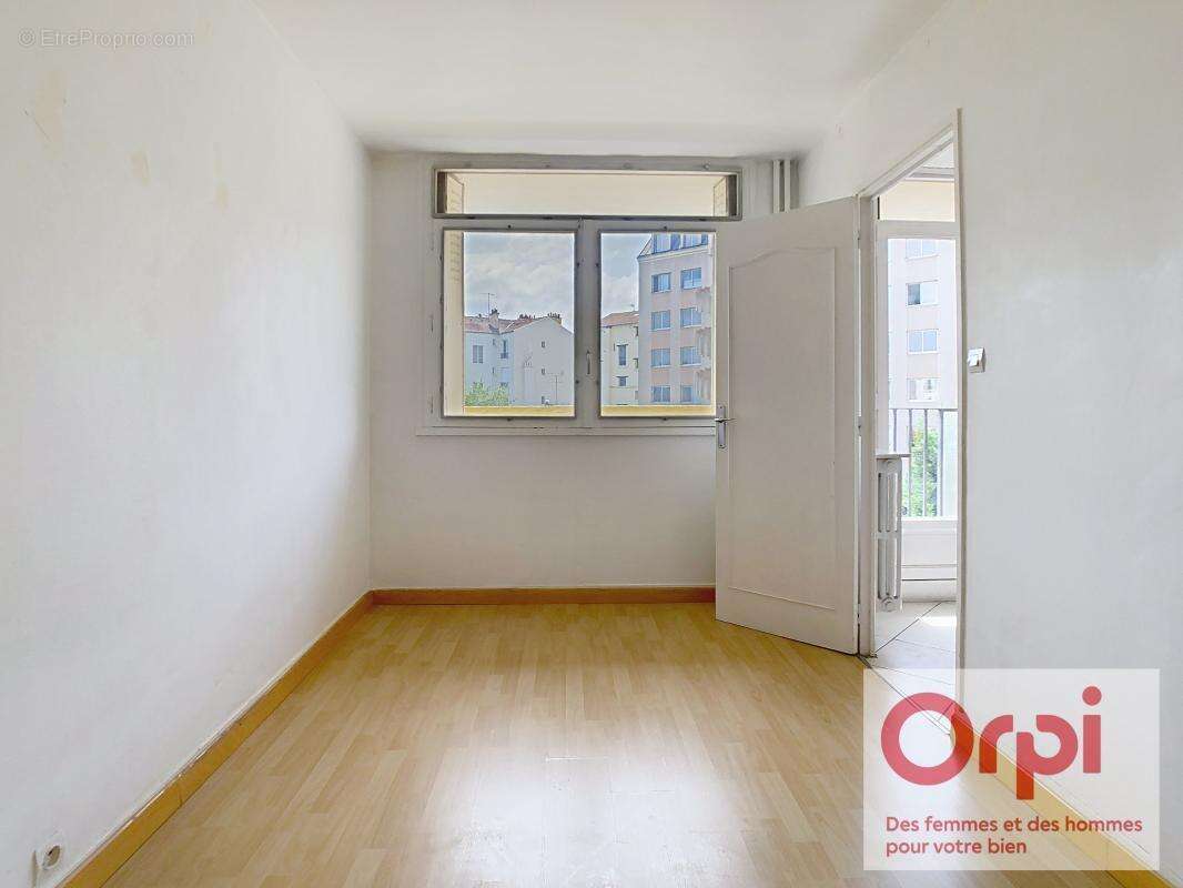 Appartement à ISSY-LES-MOULINEAUX