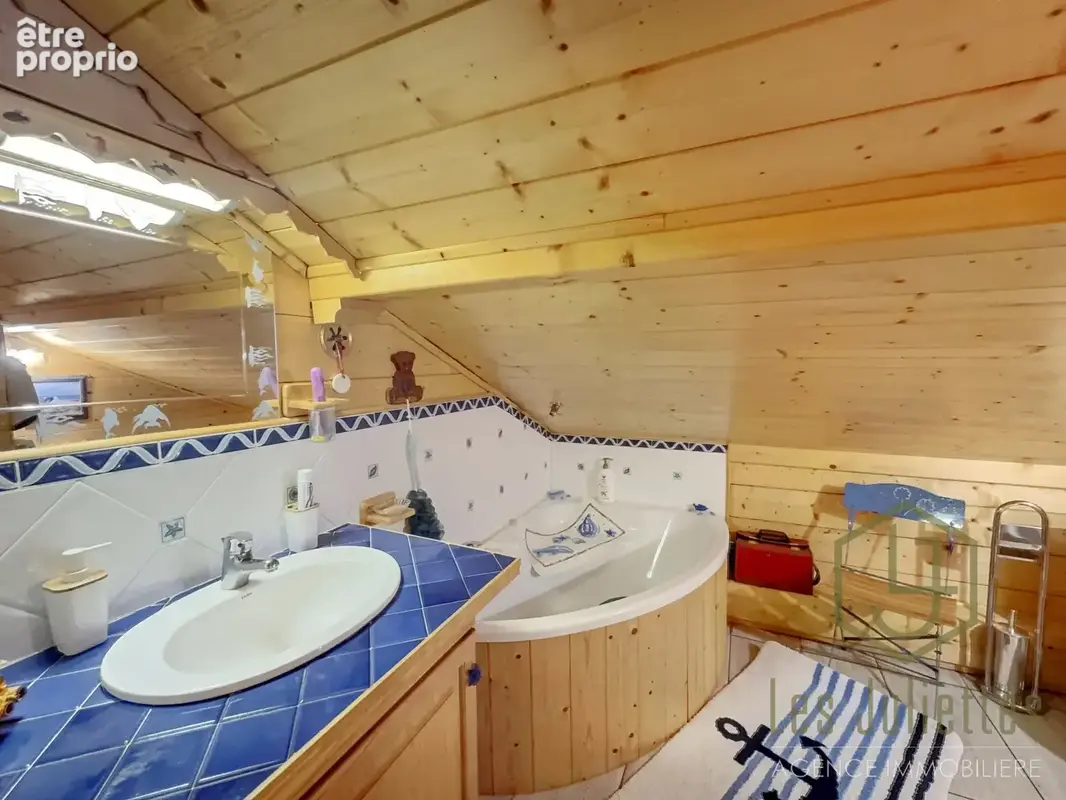 Chalet authentique aux portes de morzine   vue dégagée et fort potentiel d’aménagement - photo 9