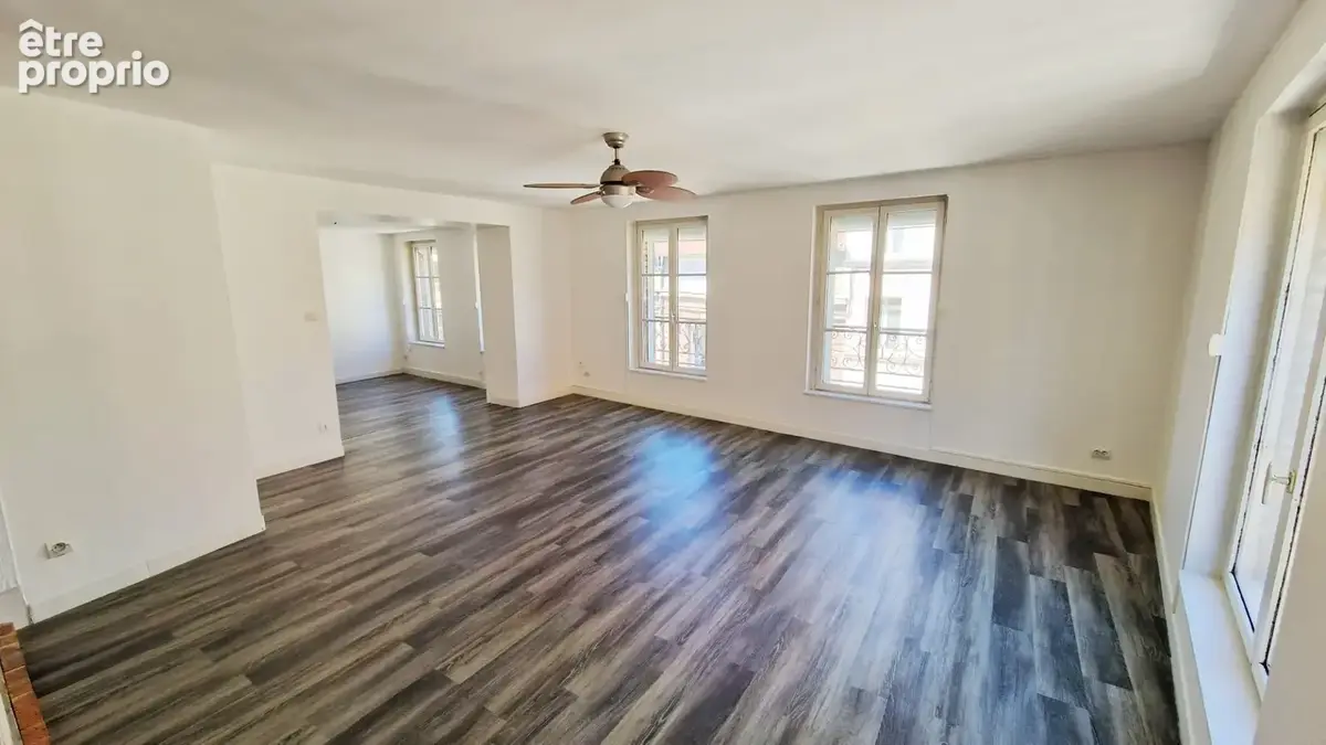 Très bel appartement F3 - Ascenseur - Coeur de ville historique - photo 2