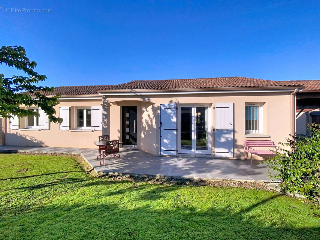 Maison à ORADOUR-SUR-GLANE