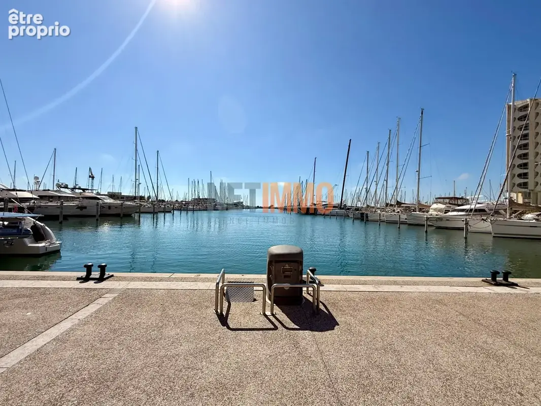 Vue mer - Studio avec loggia et cave aux pieds de la plage - photo 12