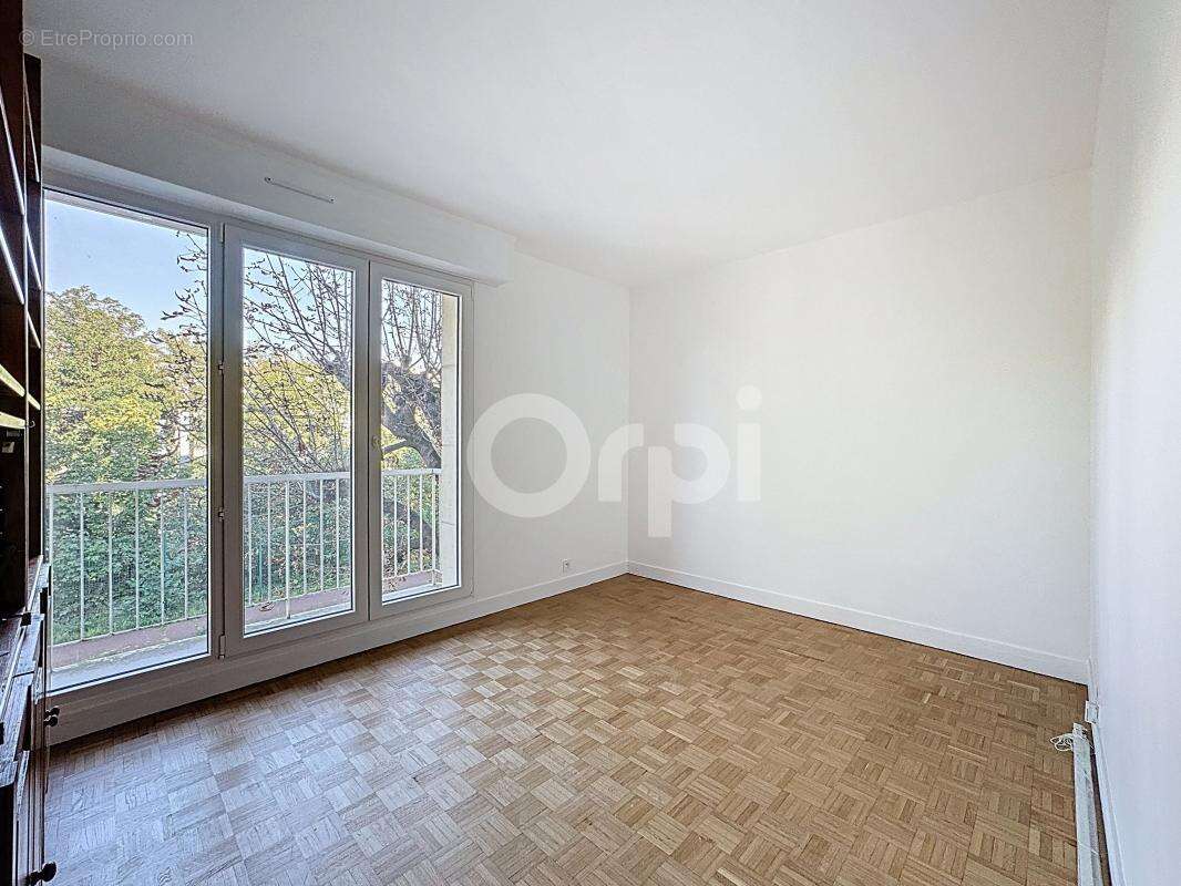 Appartement à FONTENAY-SOUS-BOIS
