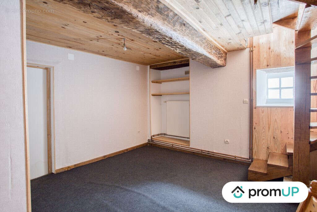 Maison à MAUVES-SUR-HUISNE