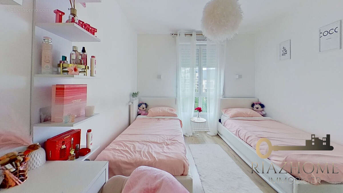 Appartement à LE BLANC-MESNIL