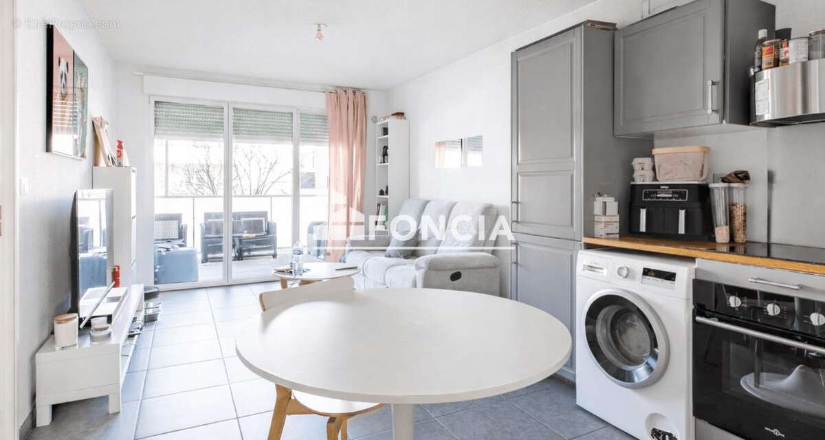 Appartement à CASTELNAU-LE-LEZ