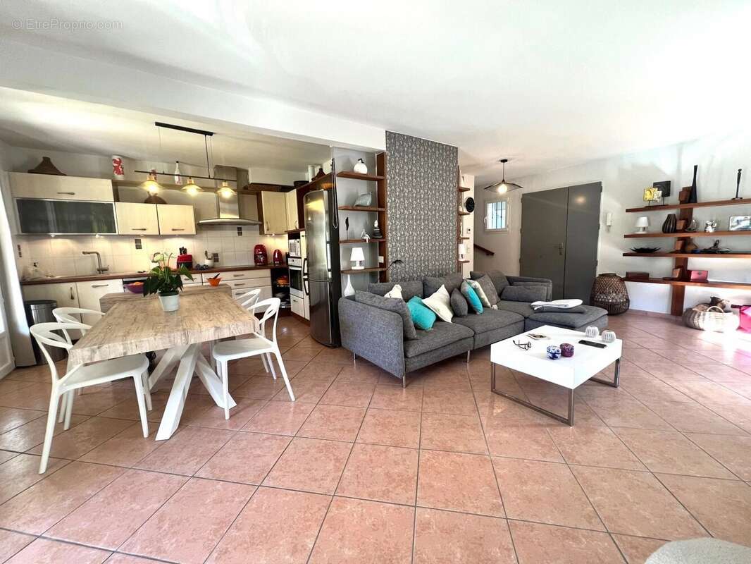 Maison à CAGNES-SUR-MER