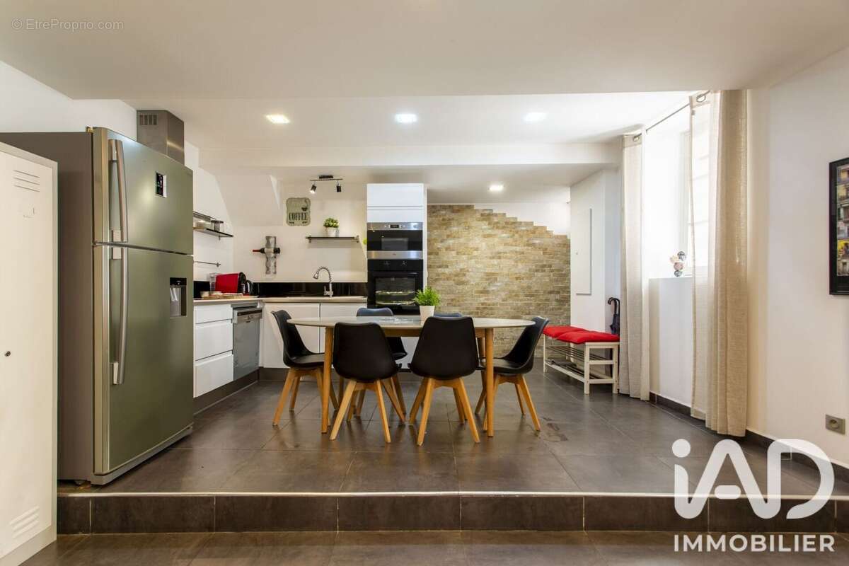 Maison 75 m² à Arles  - photo 9