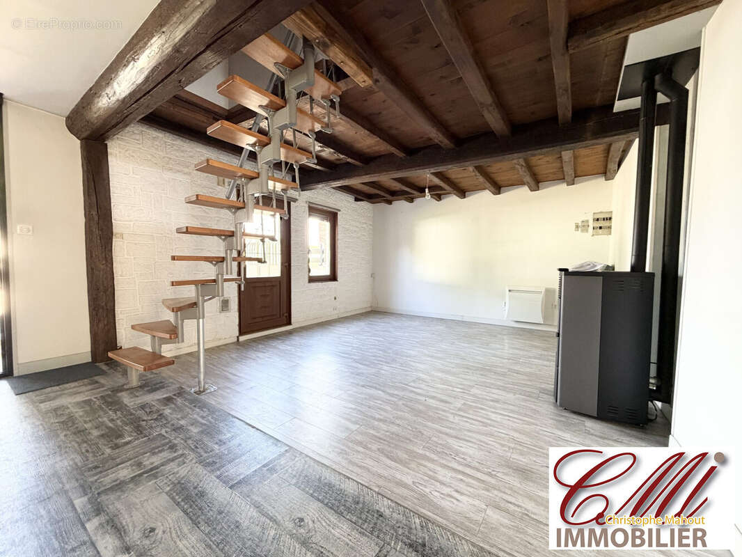 Maison 160 m² à Ecriennes  - photo 6
