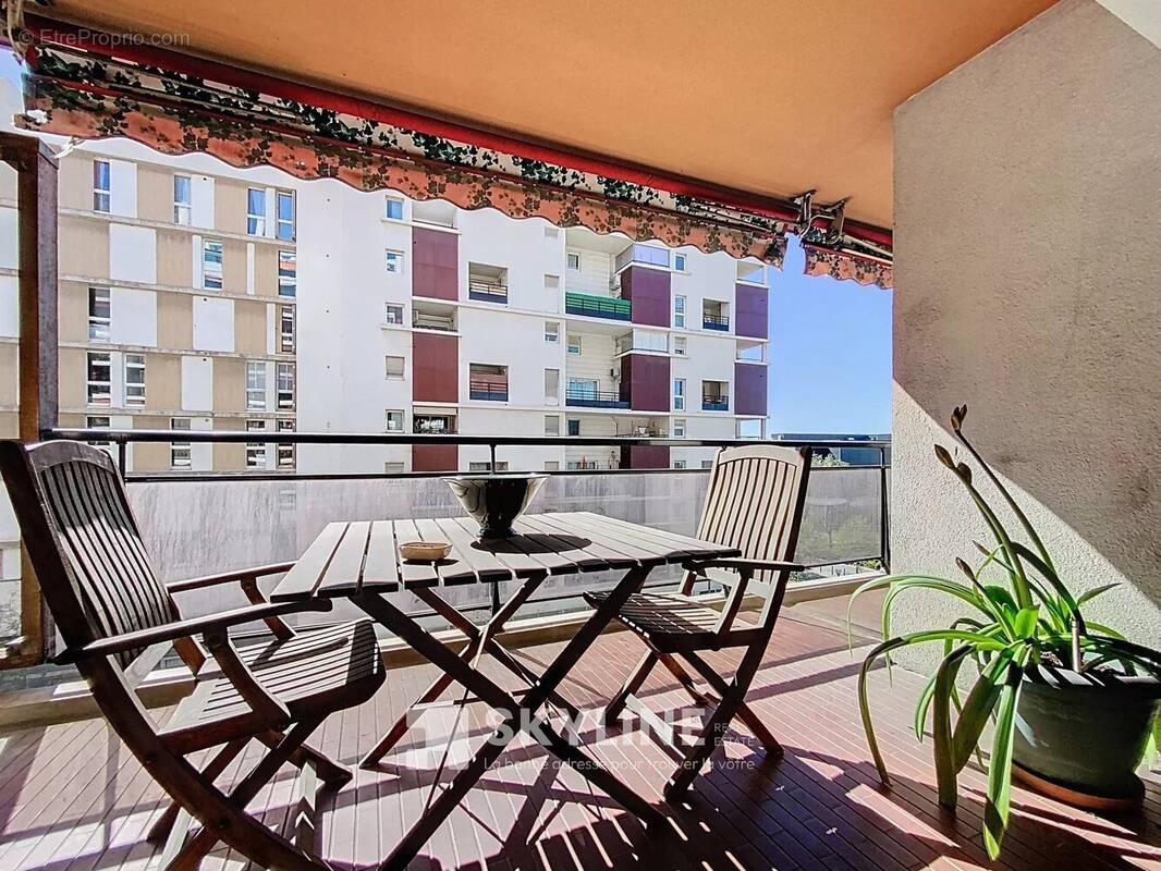 Appartement à MARSEILLE-3E