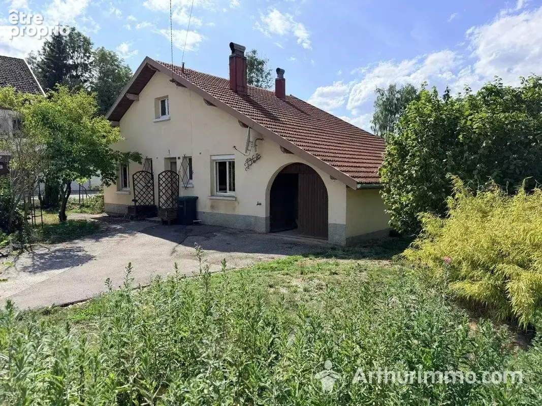 Photo Maison à Dommartin au prix de 232 000€