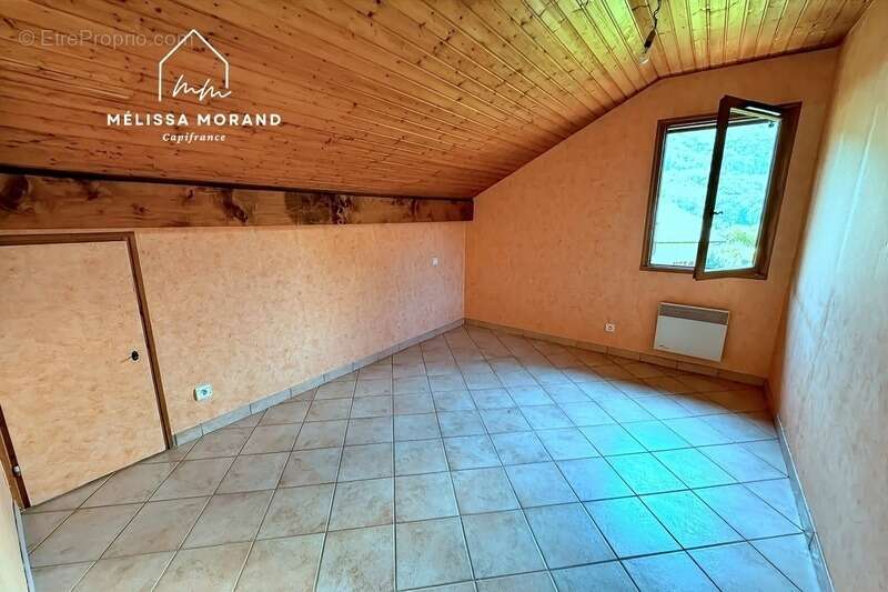 Maison familiale avec terrain de 1100 m2 à vendre 5 pièces, secteur recherché de VINCY à LA BALME DE SILLINGY (74) - FORT POTENT - photo 12