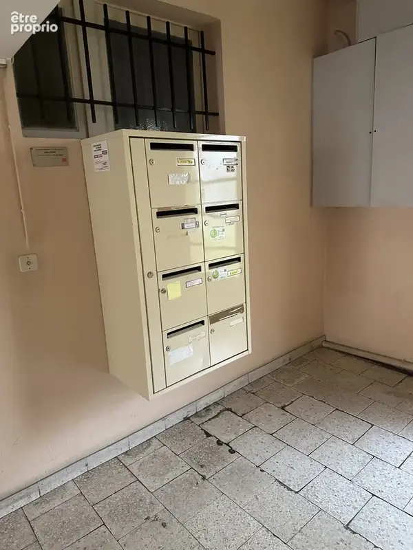 Villeneuve sur Lot appartement T2 à rénover dernier étage proche commodités - photo 10