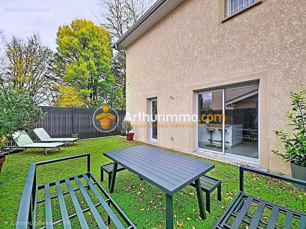 Maison à LA VERPILLIERE