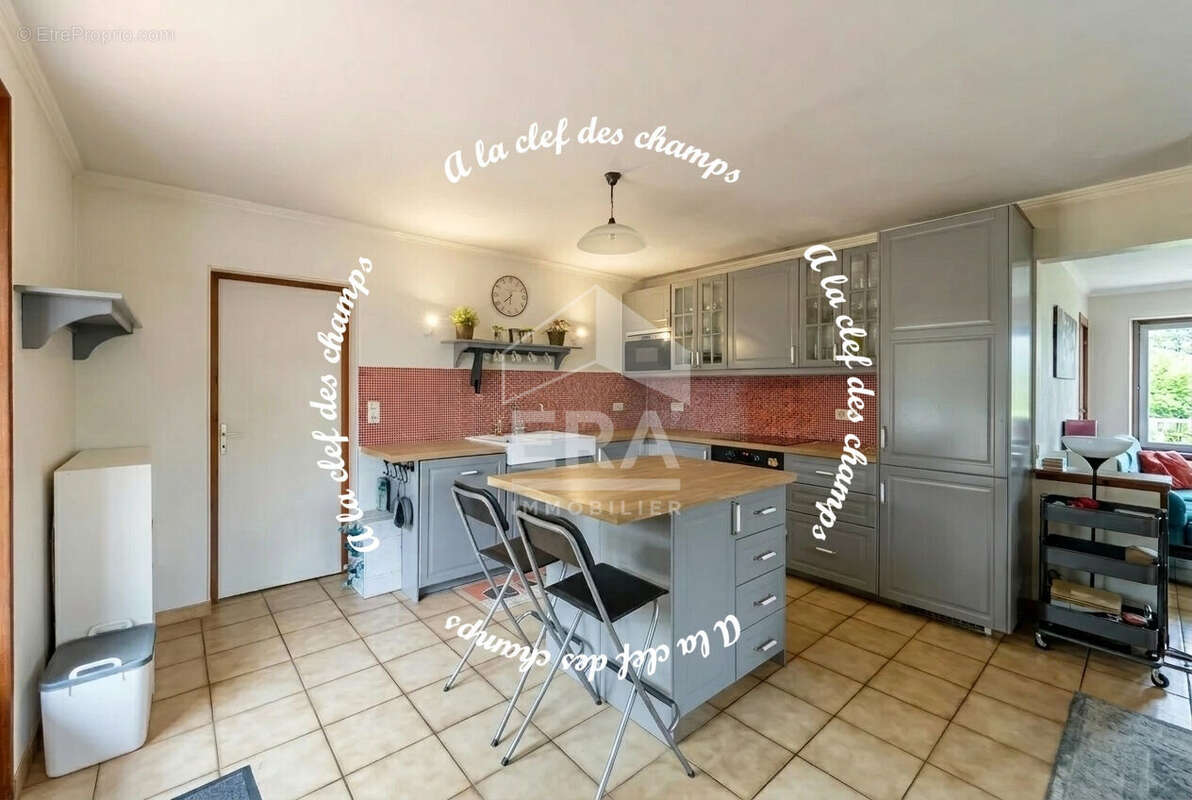 Maison à DOURDAN