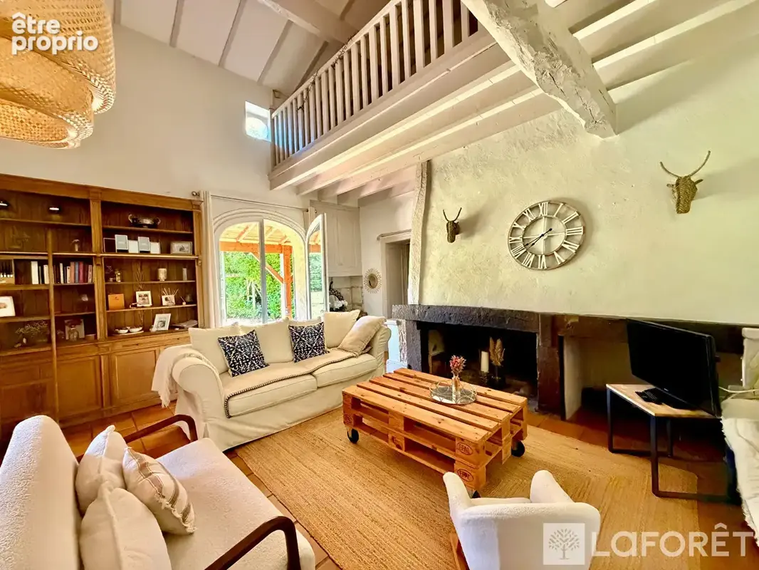 Maison de caractère avec location indépendante en supplément, piscine et 8 chambres ( 6 + 2) - photo 5
