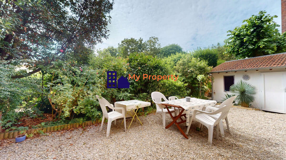 Appartement à HOUILLES