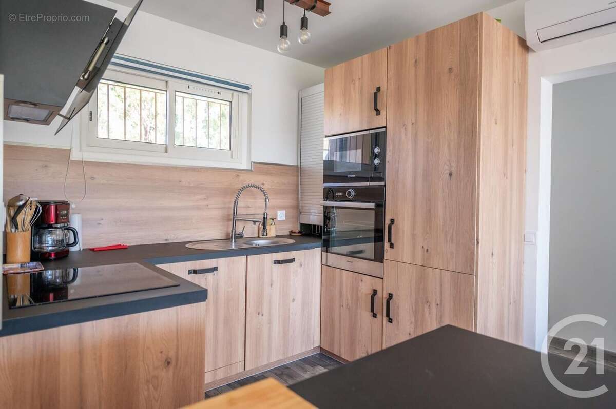 Appartement à BORMES-LES-MIMOSAS