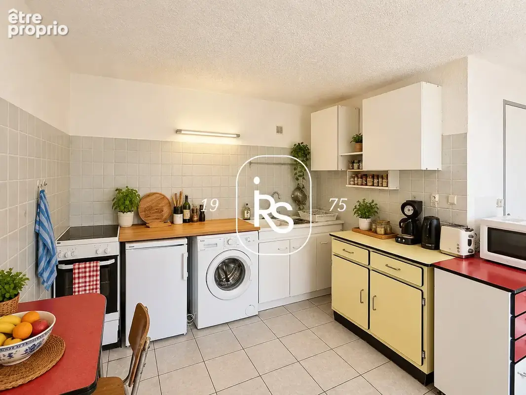 Maison de hameau divisée en deux logements de 102 m2 habitables et de 50,7 m2 avec un terrain de 571 m2 - photo 10
