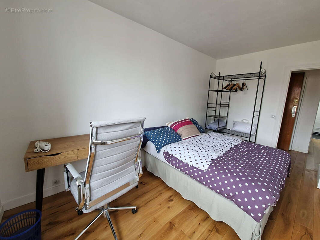 Appartement à LE MESNIL-LE-ROI