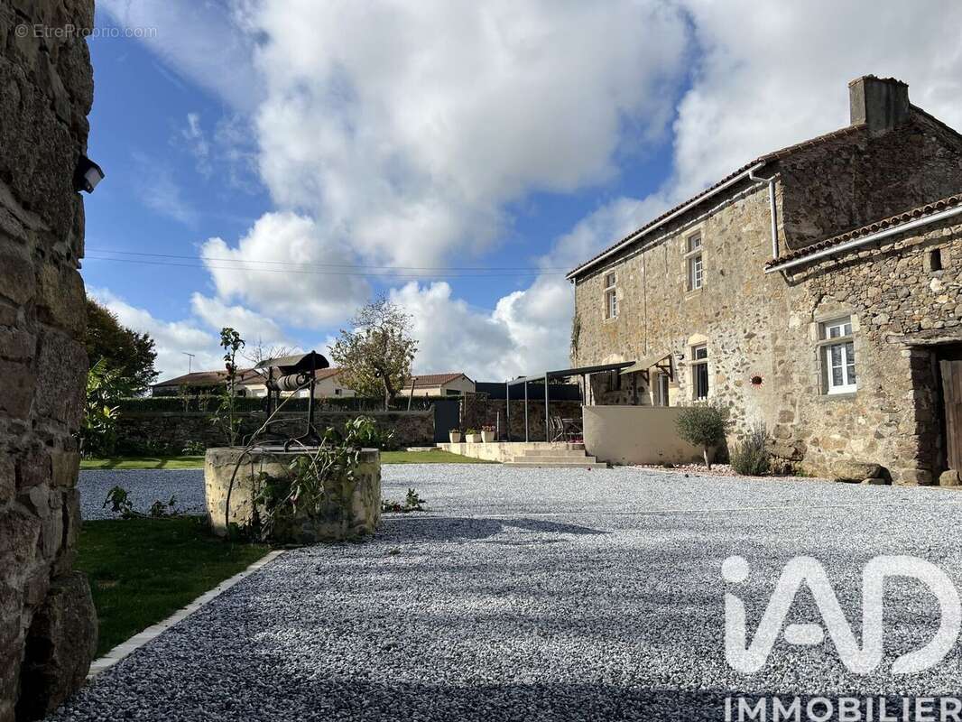 Photo 2 - Maison à SAINT-MESMIN