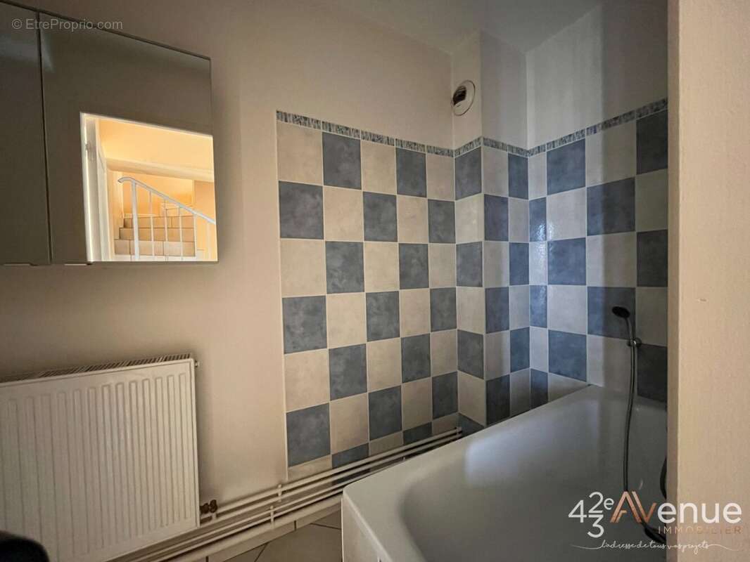 Appartement à SAINT-ETIENNE