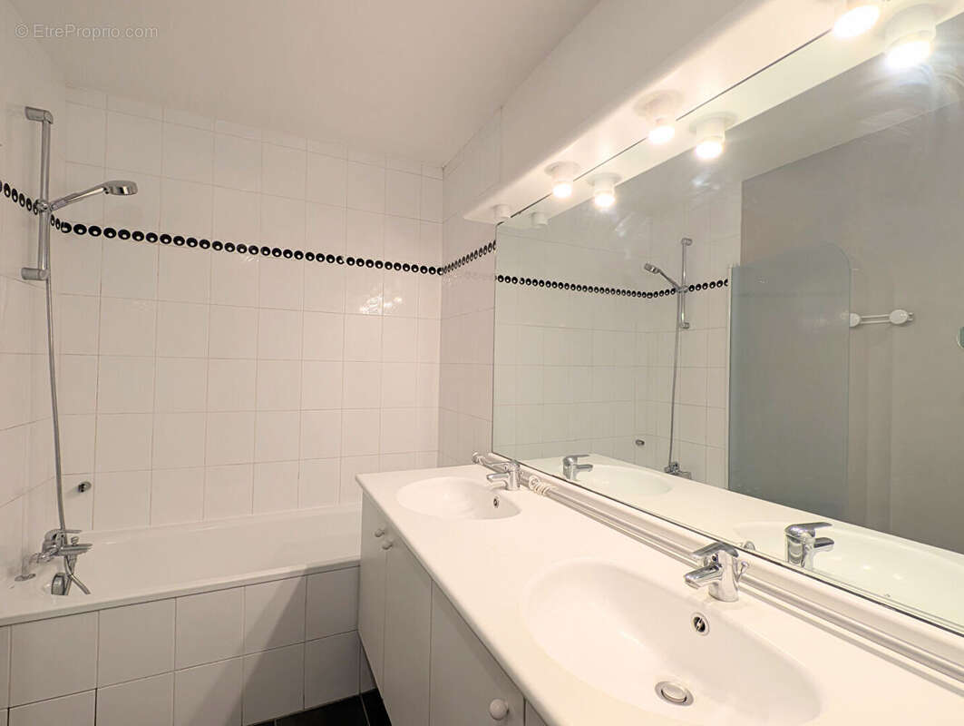 T3 en duplex -  Grande terrasse - Box - Gennevilliers - photo 10
